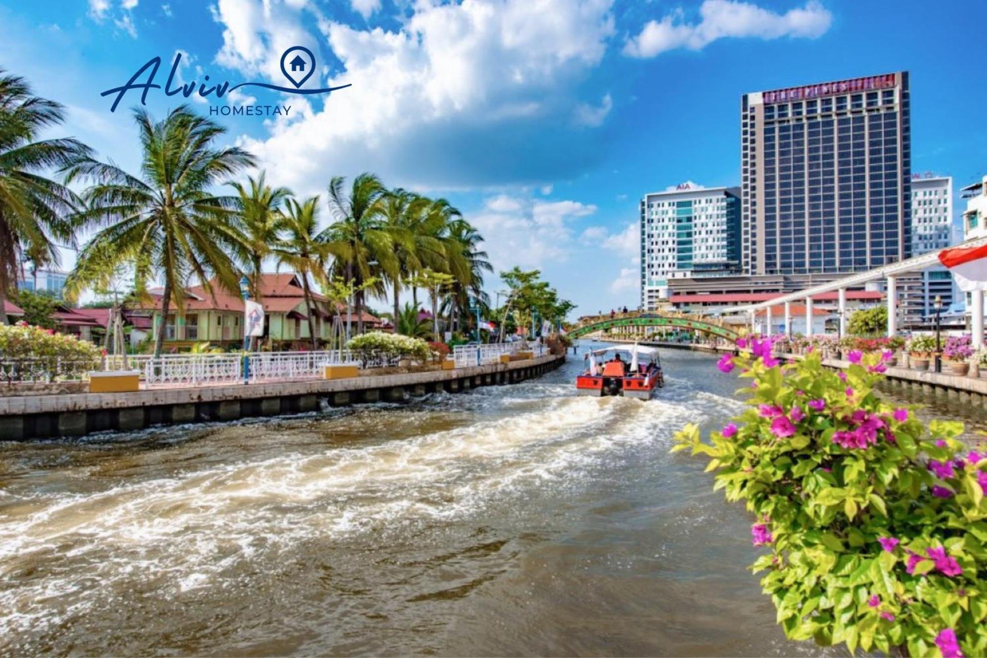 Alviv 99 I Family I 4-7 Pax I 5minsmelakacruise I Jonkerst * Malacca