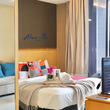 Alviv 99 Suites I Family Suite I 4-7 Pax I 5Minsmelakacruise I Jonkerst Exterior photo