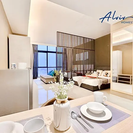 Alviv 99 Suites I Family Suite I 4-7 Pax I 5Minsmelakacruise I Jonkerst Exterior photo
